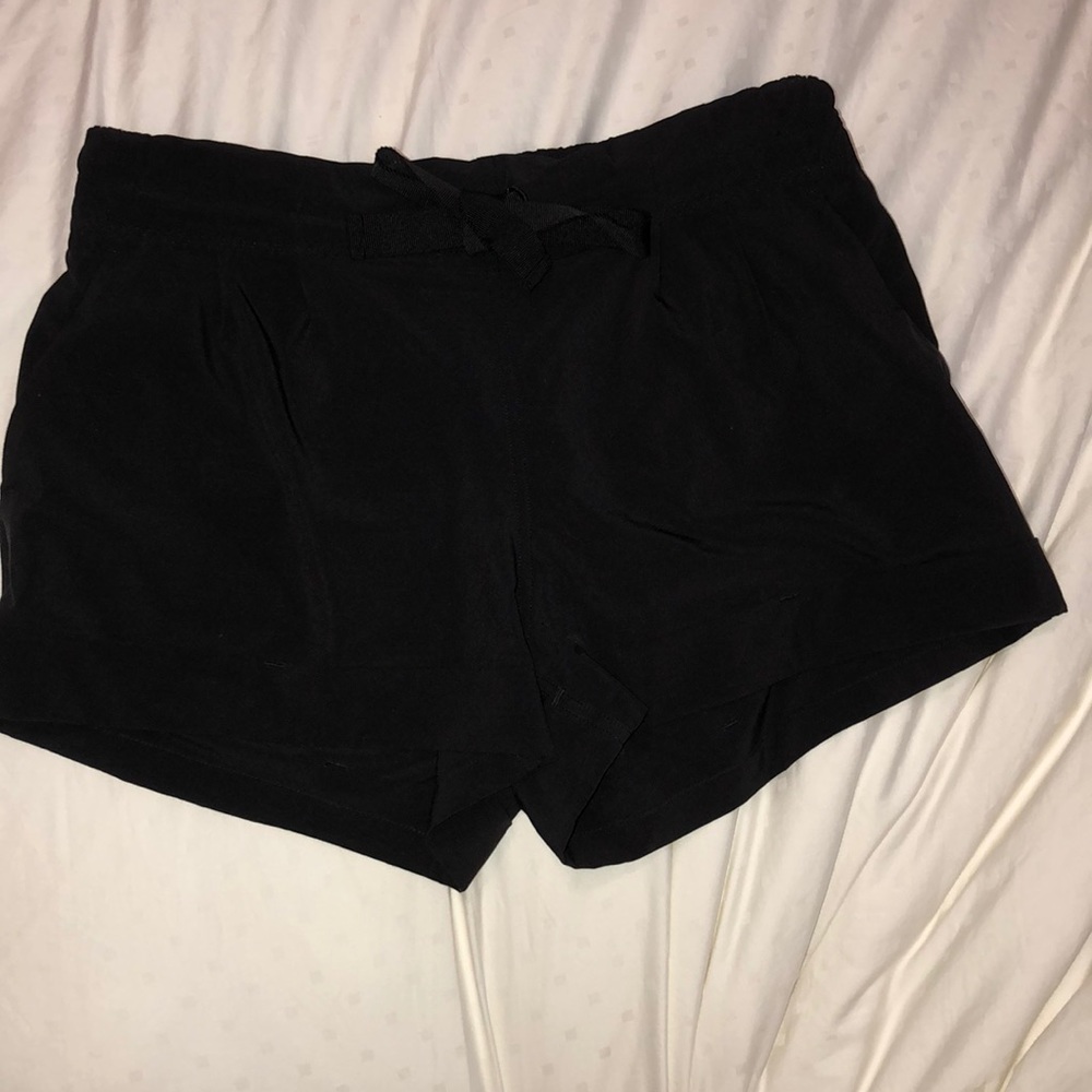 Lululemon Spring Break Away Short II - Picture 4 of 6